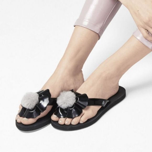 UGG Poppy Flip Flops black size 5 - Picture 1 of 8